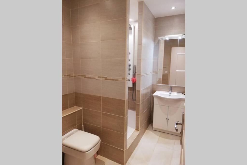 Appartement T2 Rez De Villa Proche Bord De Mer Le Pradet Ngoại thất bức ảnh