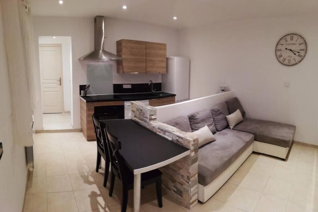 Appartement T2 Rez De Villa Proche Bord De Mer Le Pradet Ngoại thất bức ảnh