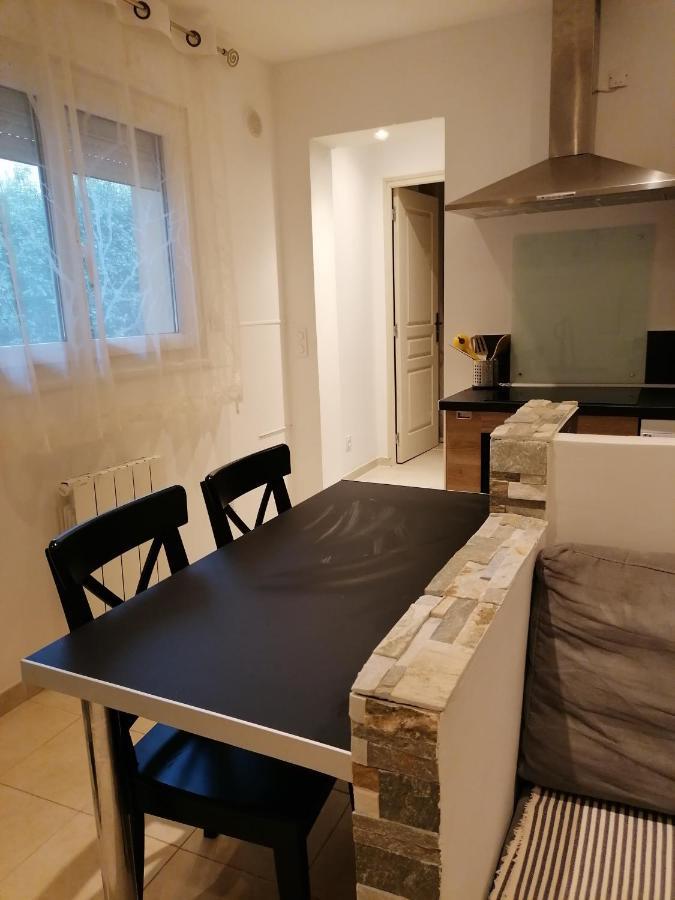 Appartement T2 Rez De Villa Proche Bord De Mer Le Pradet Ngoại thất bức ảnh